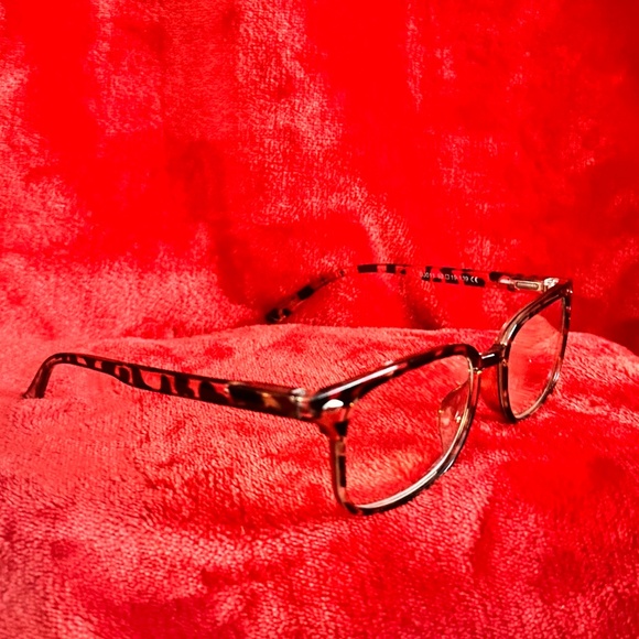 (3) Pairs of Readers + (1) Pair Reader Sunglasses +2.0 - Picture 13 of 16